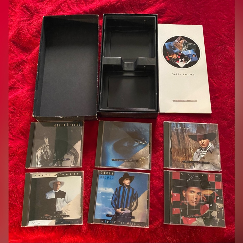 Garth Brooks The Limited Edition CD Collection All CDs Perfect Never Listened to - Picture 3 of 10